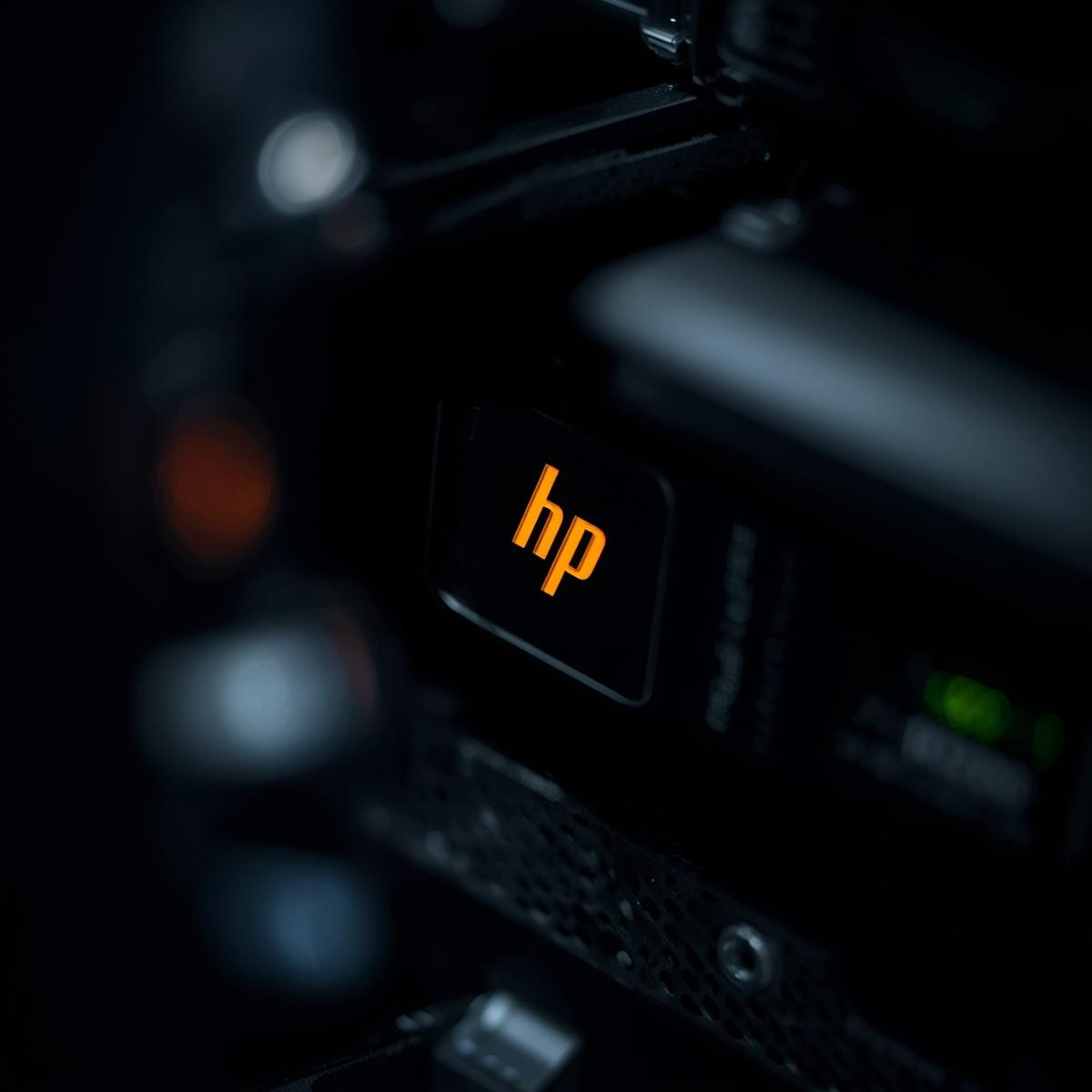 علت نارنجی شدن چراغ هارد سرور HP